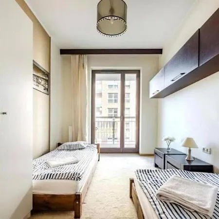 Urban Nest & Szafarnia 7 I 8 Apartament *