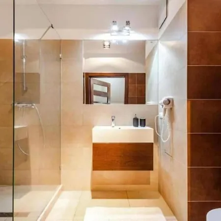 Urban Nest & Szafarnia 7 I 8 Apartment *