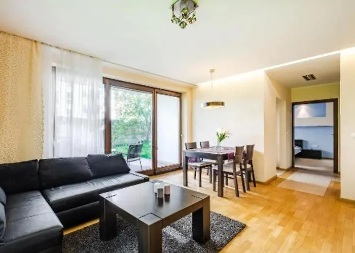 Urban Nest & Szafarnia 7 I 8